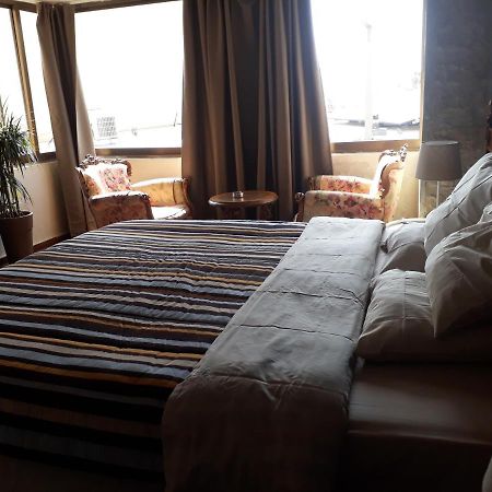 Karavella Vintage Apartment Paphos Bagian luar foto