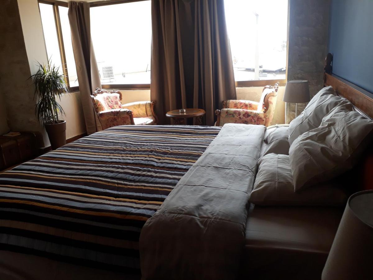 Karavella Vintage Apartment Paphos Bagian luar foto