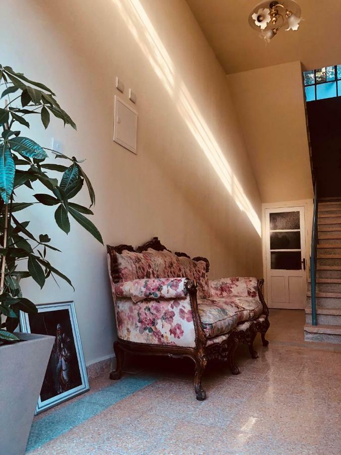 Karavella Vintage Apartment Paphos Bagian luar foto